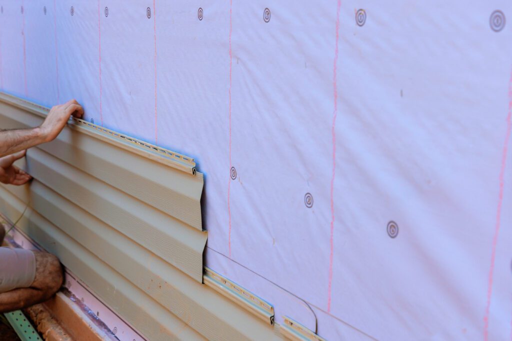 installing vinyl siding